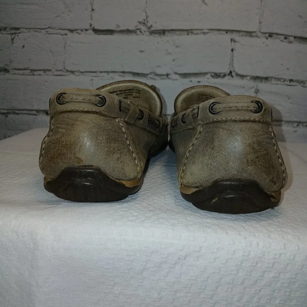 Clarks leather boat